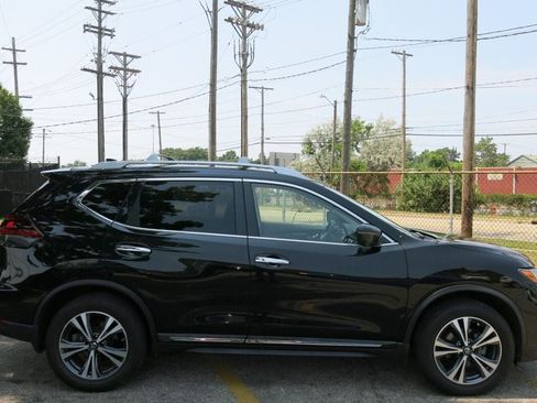 Used 2018 Nissan Rogue SL FWD image 5
