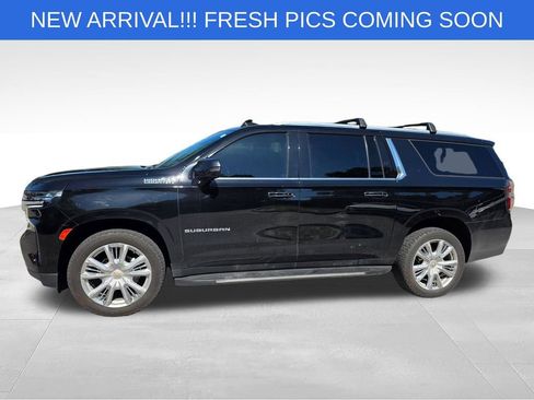 Used 2021 Chevrolet Suburban High Country AWD/4WD image 3