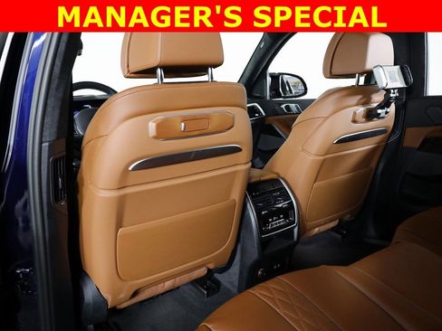 Used 2026 BMW X7 M60i AWD/4WD image 37