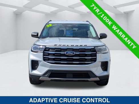 Certified 2025 Ford Explorer Active RWD image 8