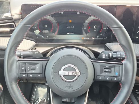 Used 2025 Nissan Kicks SR AWD/4WD image 15