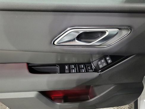New 2025 Land Rover Range Rover Velar Dynamic SE image 14