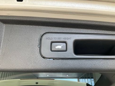 Certified 2018 Honda Odyssey Elite image 21