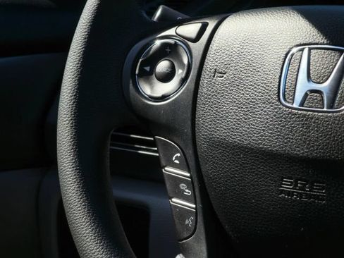 Used 2013 Honda Accord LX image 17