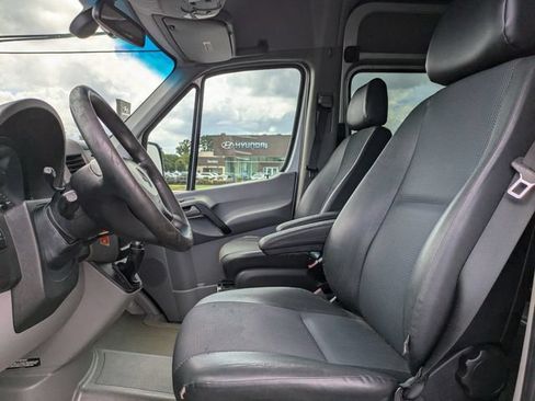 Used 2017 Mercedes-Benz Sprinter 3500 image 20