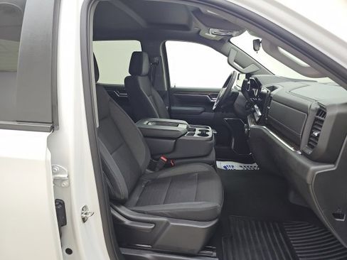 Used 2024 Chevrolet Silverado 1500 LT image 22