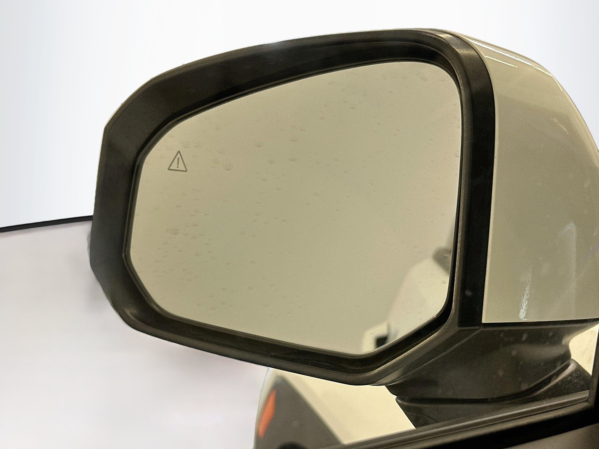 Used 2025 Hyundai Santa Fe Limited AWD/4WD image 16