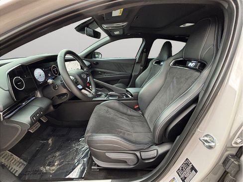 Used 2022 Hyundai Elantra N FWD image 2