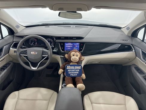 Used 2025 Cadillac XT6 Premium Luxury image 18