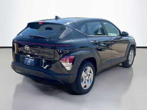 New 2026 Hyundai Kona SE image 5