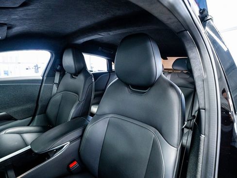 Used 2023 Lucid Air Pure image 35