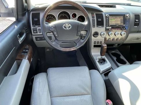 Used 2010 Toyota Tundra Limited image 15