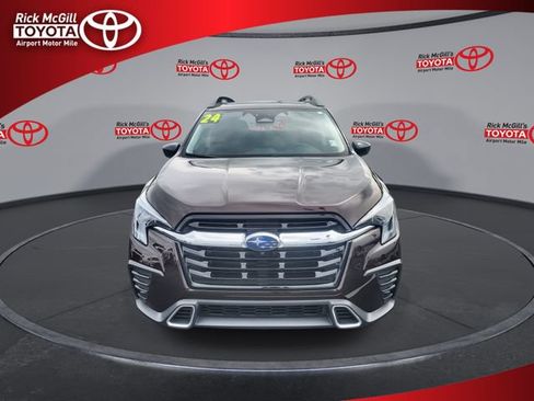 Used 2024 Subaru Ascent Touring AWD/4WD image 3
