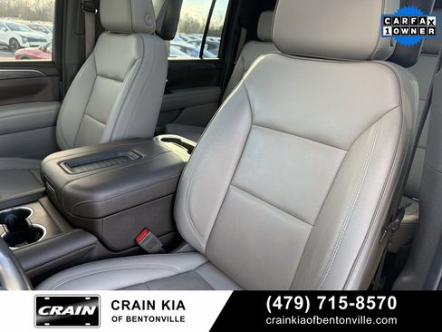 Used 2021 GMC Yukon XL SLT w/ SLT Premium Package image 24