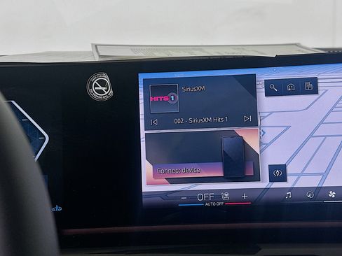 Used 2025 BMW 540i xDrive 540i xDrive w/ Premium Package image 21