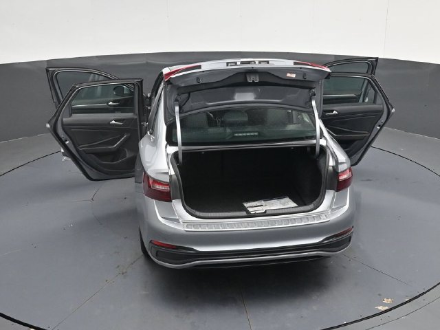 Used 2023 Volkswagen Jetta SE FWD image 55
