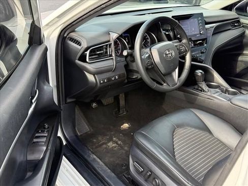 Used 2023 Toyota Camry SE FWD image 10