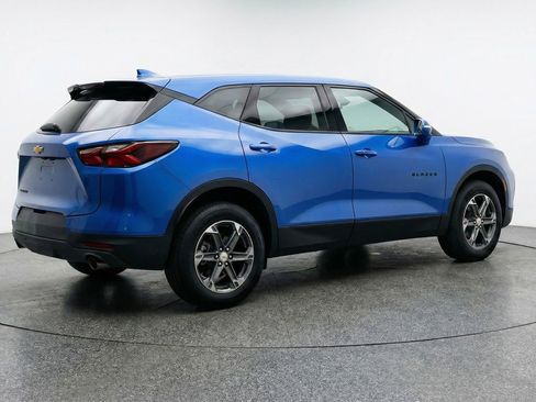Used 2025 Chevrolet Blazer LT image 9