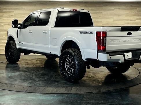 Used 2022 Ford F250 Lariat w/ Tremor Off-Road Package AWD/4WD image 17
