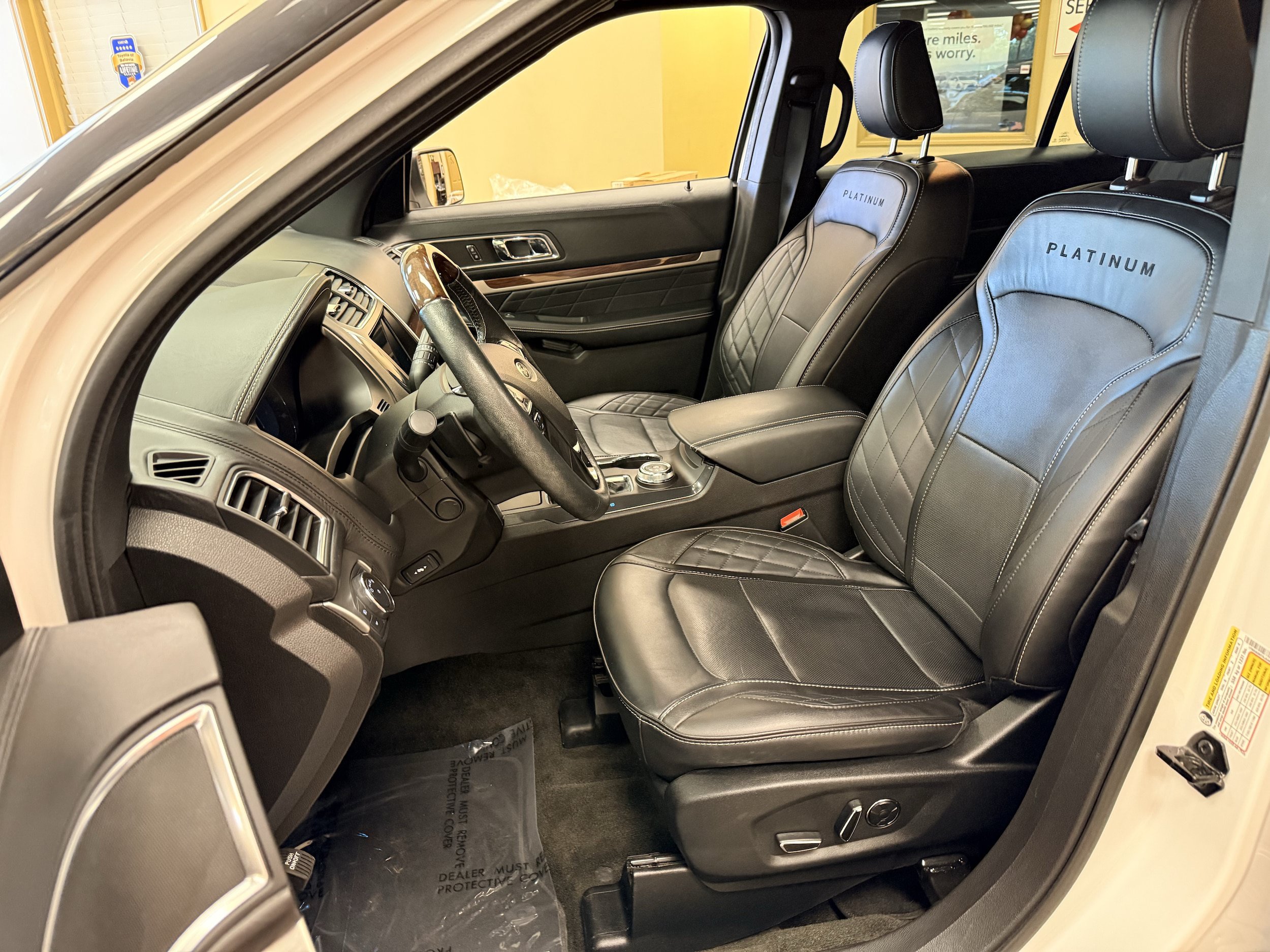 Used 2018 Ford Explorer Platinum AWD/4WD image 20