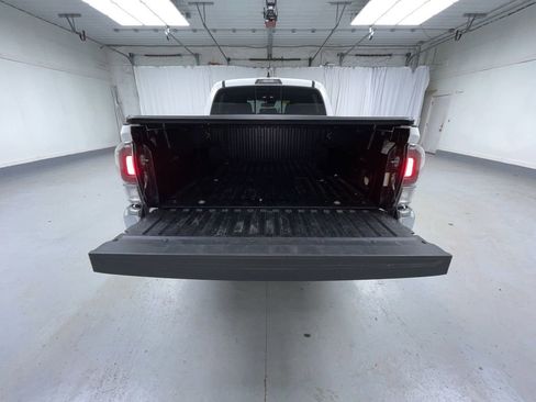 Certified 2023 Toyota Tacoma TRD Off-Road image 12