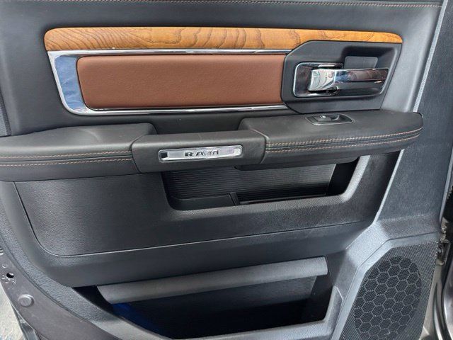 Used 2015 RAM 1500 Laramie Longhorn w/ Convenience Group AWD/4WD image 22