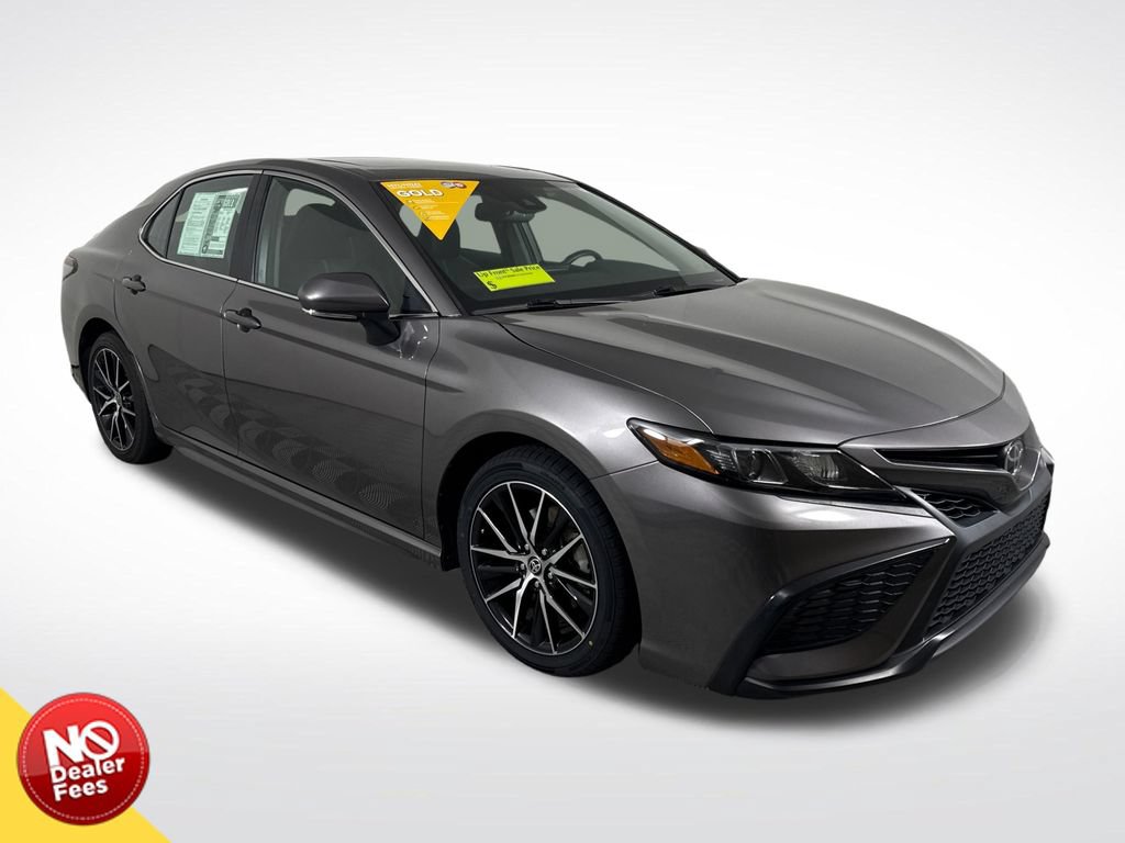 Used 2024 Toyota Camry SE w/ Cold Weather Package FWD 360° Tour