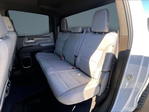 Used 2026 Chevrolet Silverado 1500 LT image 27