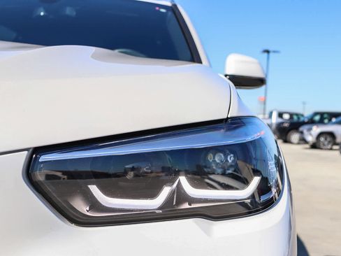 Used 2023 BMW X5 xDrive40i w/ Luxury Seating Package image 7