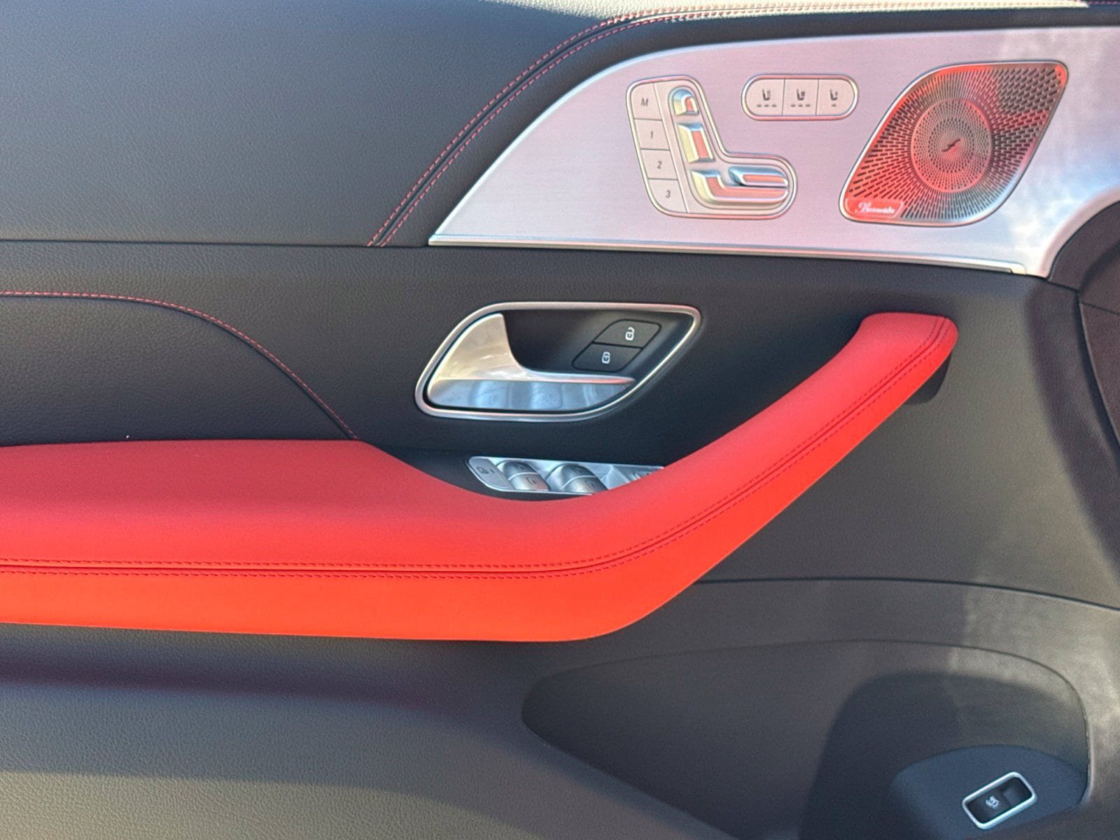 New 2026 Mercedes-Benz GLE 53 AMG 4MATIC Coupe image 15