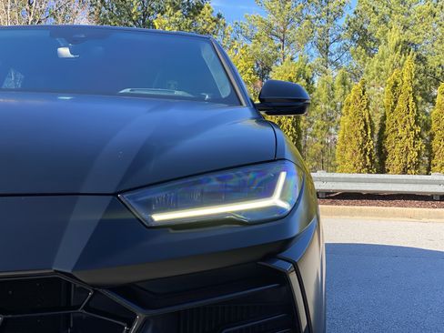 Used 2022 Lamborghini Urus image 47