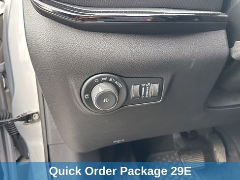 Used 2025 Jeep Compass Trailhawk w/ Trailhawk Elite Group image 9