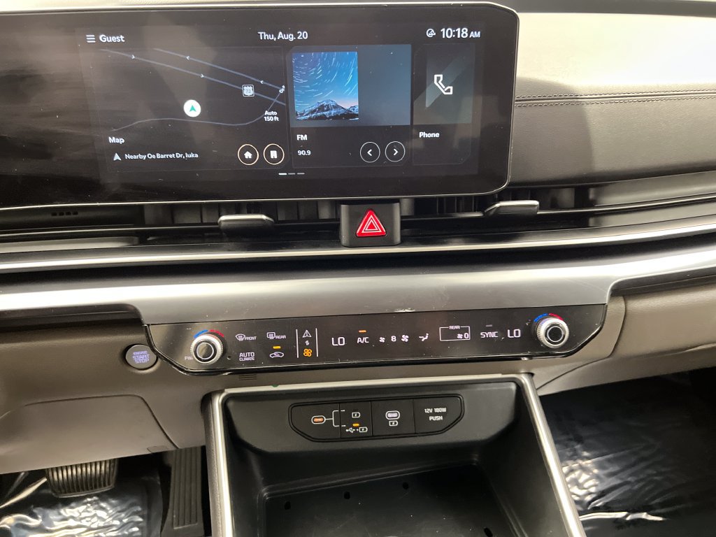 Used 2025 Kia Carnival FWD image 60