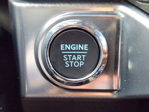 Used 2025 Ford F150 King Ranch w/ FX4 Off-Road Package image 19