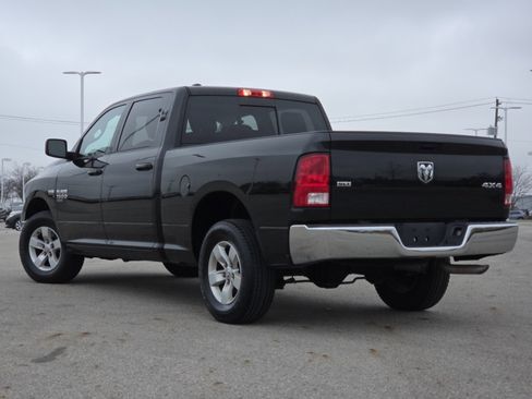 Used 2019 RAM 1500 Classic SLT image 15