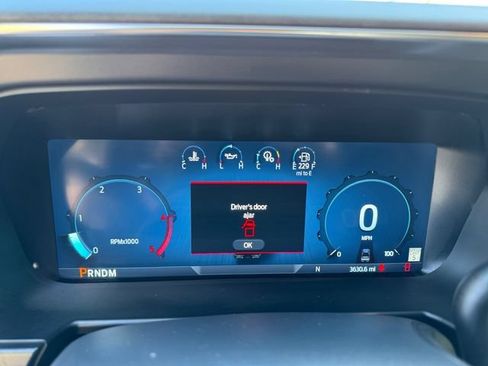 Used 2025 Ford F450 Platinum w/ Platinum Plus Package AWD/4WD image 12