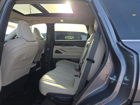 Certified 2023 INFINITI QX60 Pure FWD image 10