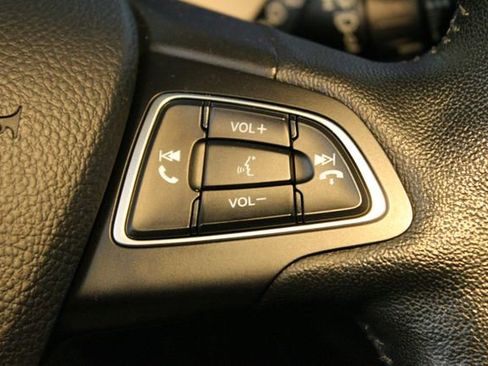 Used 2019 Ford Escape SEL image 22