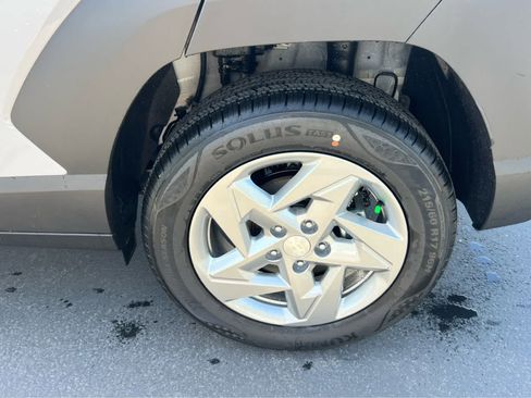 Certified 2026 Hyundai Kona SE image 13