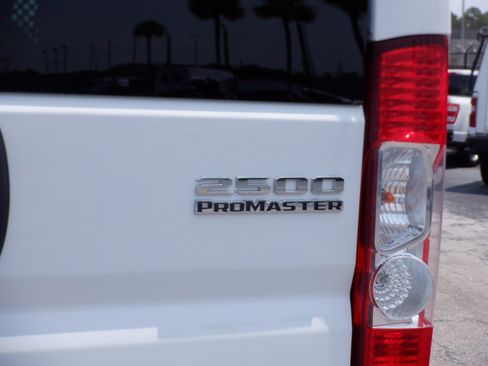 Used 2025 RAM ProMaster 2500 w/ U-Haul Equipment Group FWD image 5