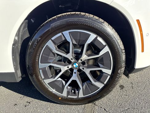 New 2026 BMW X3 xDrive30 w/ Convenience Package image 2