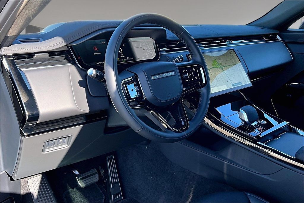 New 2026 Land Rover Range Rover Sport Dynamic SE AWD/4WD image 7