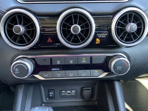 Used 2024 Nissan Sentra SV image 19