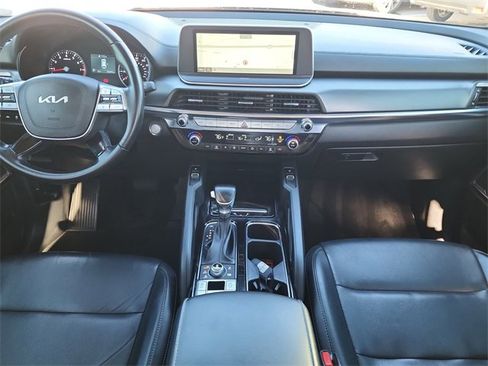 Certified 2022 Kia Telluride S image 22