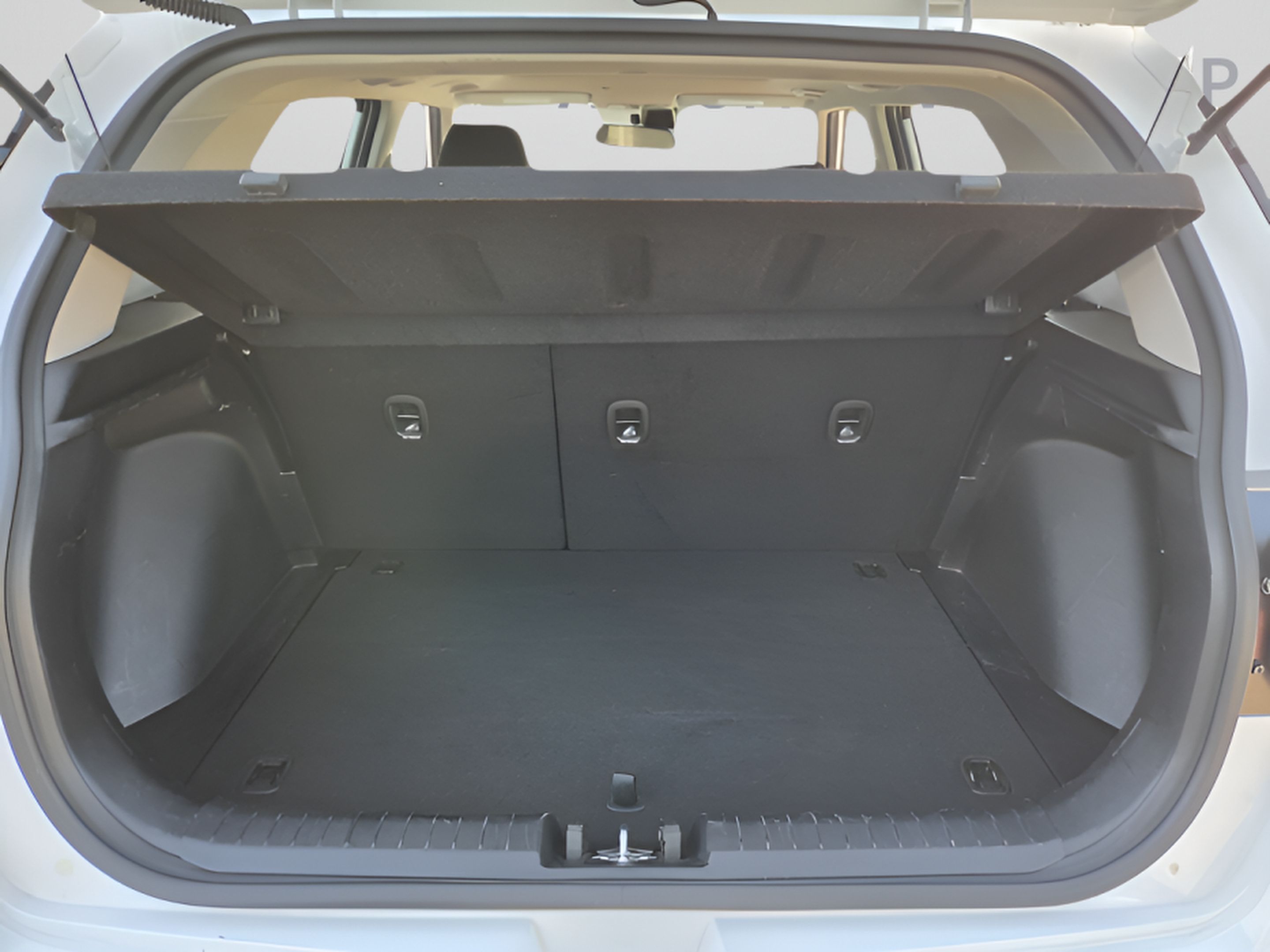 Used 2025 Hyundai Venue SEL FWD image 15