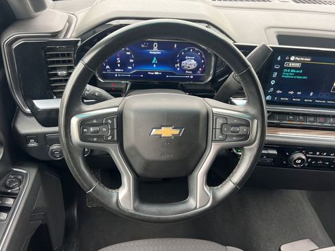 Used 2025 Chevrolet Silverado 1500 LT image 22