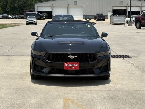 Used 2025 Ford Mustang GT Premium RWD image 2