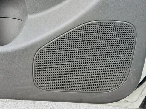 Used 2019 Nissan Frontier SV RWD image 22