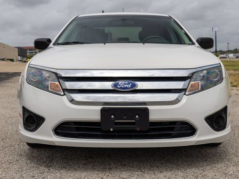 Used 2011 Ford Fusion S FWD image 2