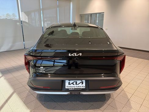 New 2026 Kia K4 EX image 4